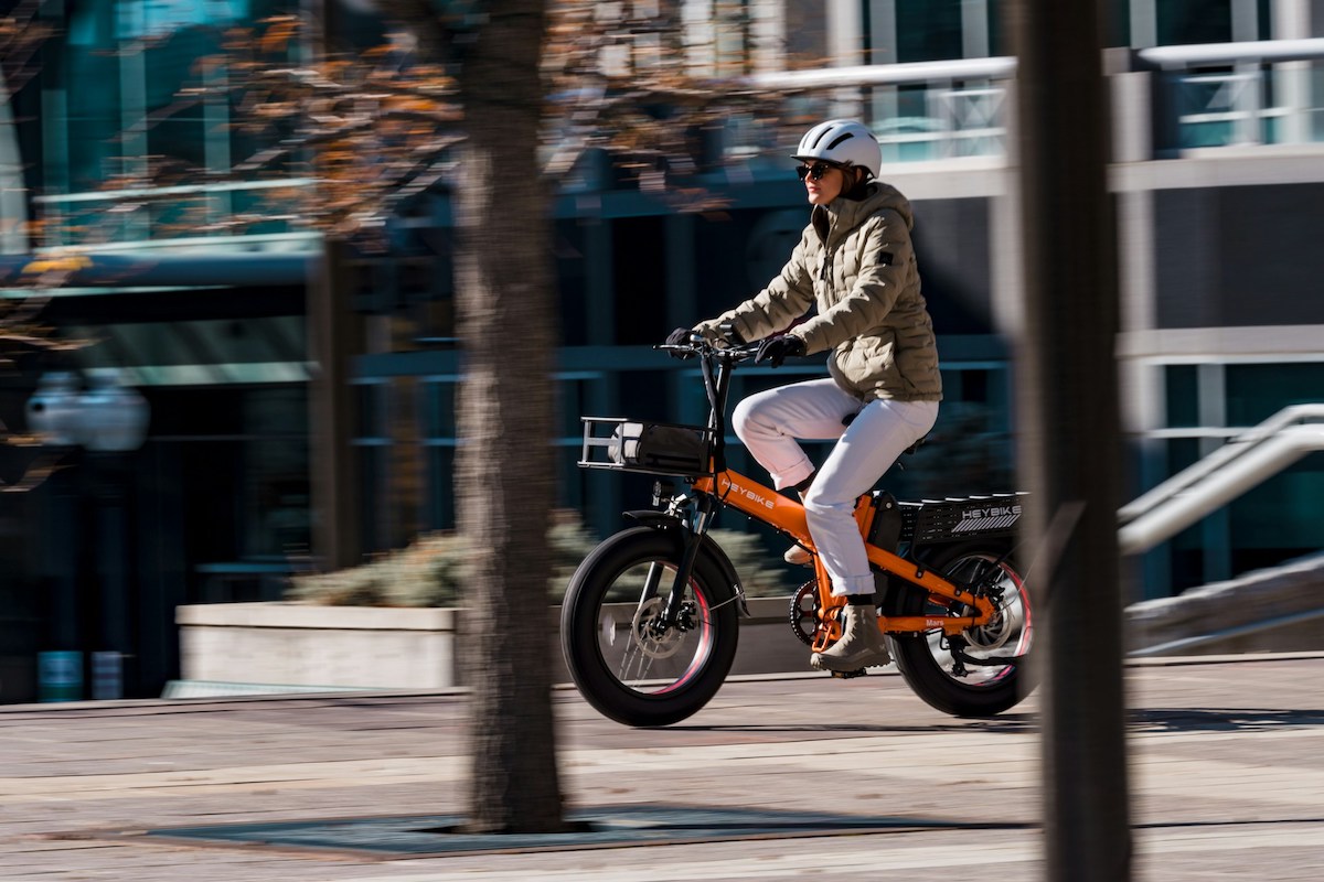 Warum E-Bikes für die Verkehrswende noch wichtiger sind als Elektroautos Warum E-Bikes für die Verkehrswende noch wichtiger sind als Elektroautos